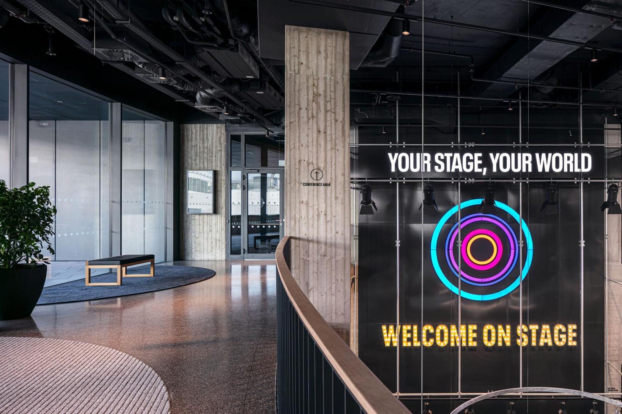 Stages Hotel Prague, A Tribute Portfolio Hotel Dış mekan fotoğraf