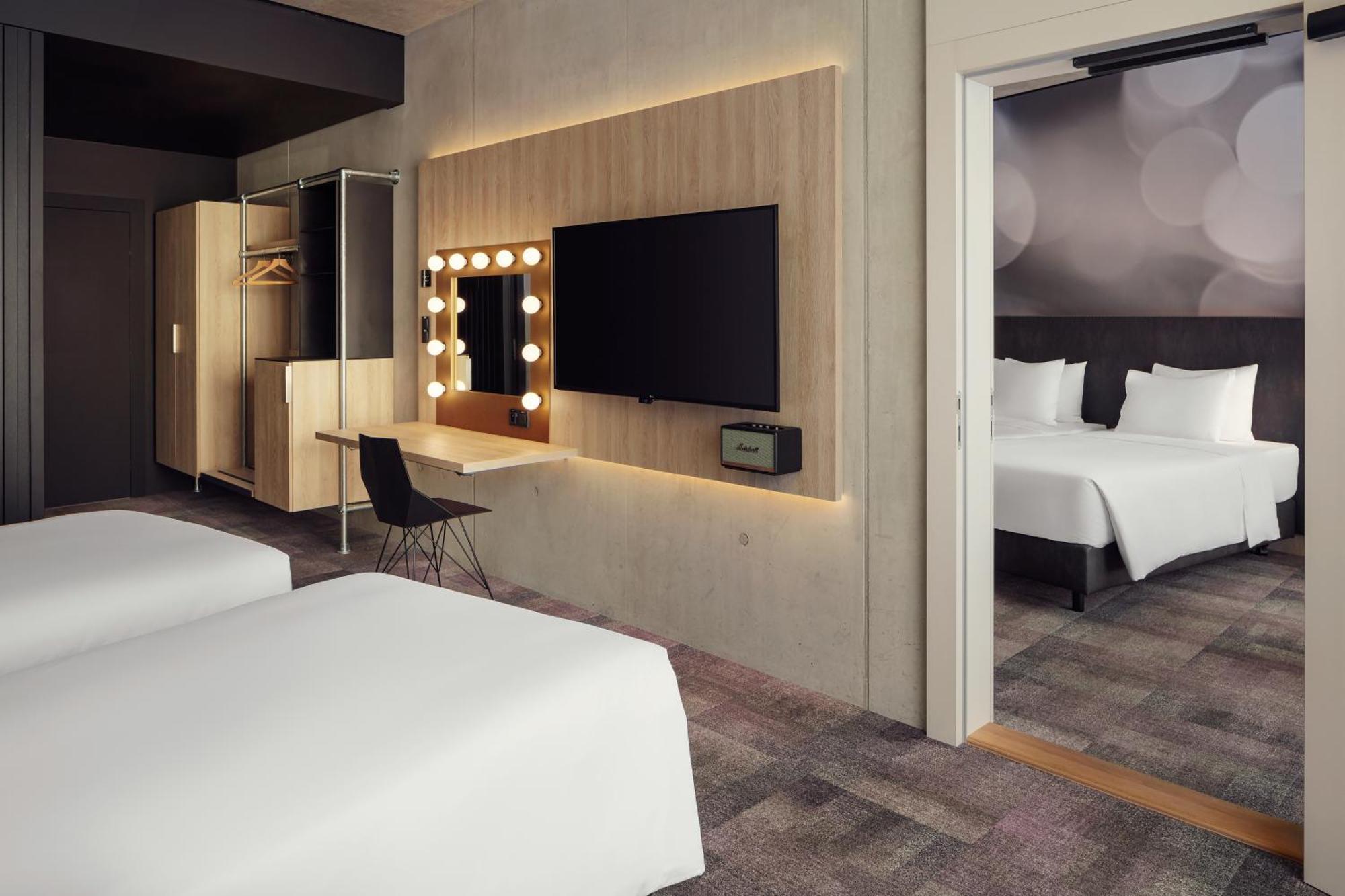 Stages Hotel Prague, A Tribute Portfolio Hotel Dış mekan fotoğraf